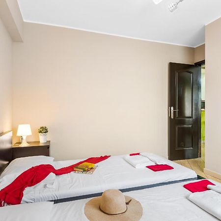 556 Shopping Centre Pueblo Canario Плая-де-лас-Америкас Экстерьер фото